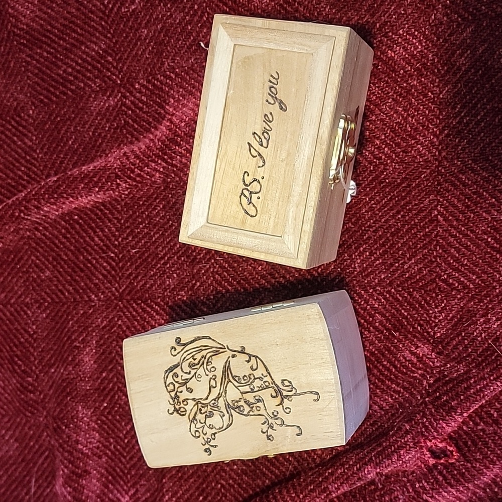 Pyrography trinket boxes